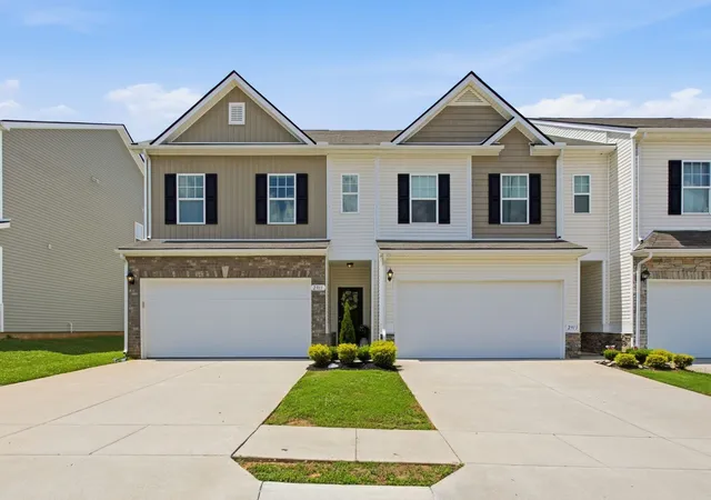 Photo 1 of Townhouse for sale at 2911 Foley Rd, Columbia, TN 38401 | MLS# 3242944 | Listing updated on 2026-10-21