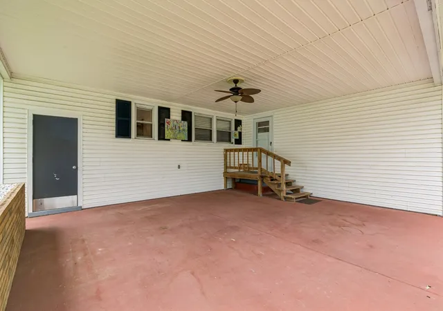 Homes for sale in Waverly, TN | 112 Sherwood Dr, Waverly, TN 37185 | MLS# 3243260