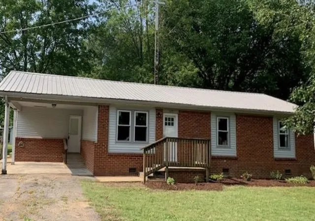 Homes for sale in Puryear, TN | 225 Smith St, Puryear, TN 38251 | MLS# 3245833