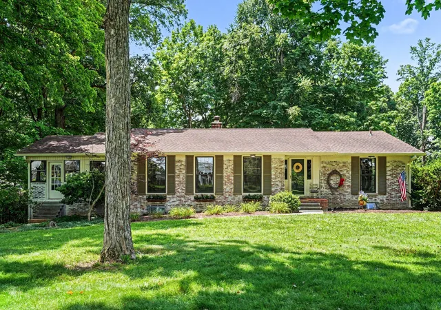 Photo 1 of Single family home for sale at 1296 Lawrence Ln, Springfield, TN 37172 | MLS# 3243048 | Listing updated on 2026-08-25