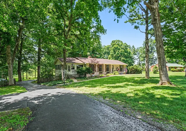 Photo 2 of Single family home for sale at 1296 Lawrence Ln, Springfield, TN 37172 | MLS# 3243048 | Listing updated on 2026-08-25