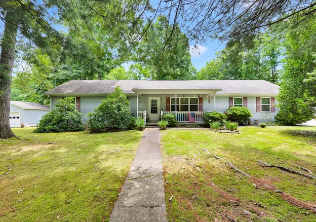 Homes for sale in Hohenwald, TN | 111 Cascade Spring Rd, Hohenwald, TN 38462 | MLS# 3243930