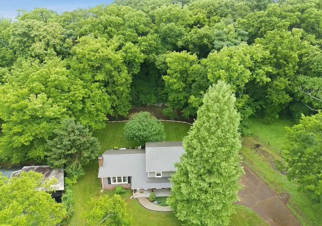 Photo 1 of Single family home for sale at 104 Fairview Dr, Mount Pleasant, TN 38474 | MLS# 3243433 | Listing updated on 2026-08-20