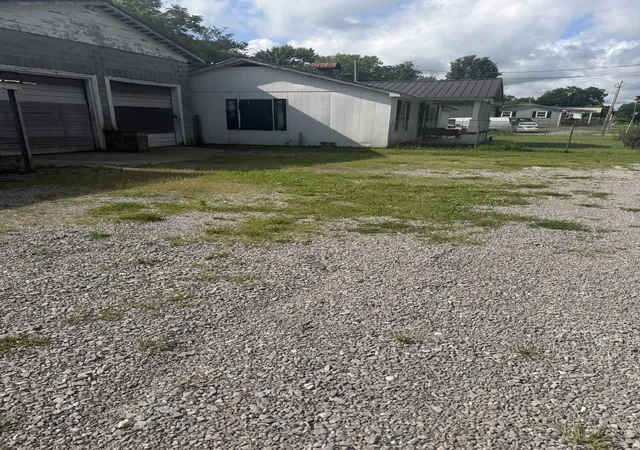 7th image of 712 Fisher Ave, Smithville, TN 37166 | MLS# 3286181