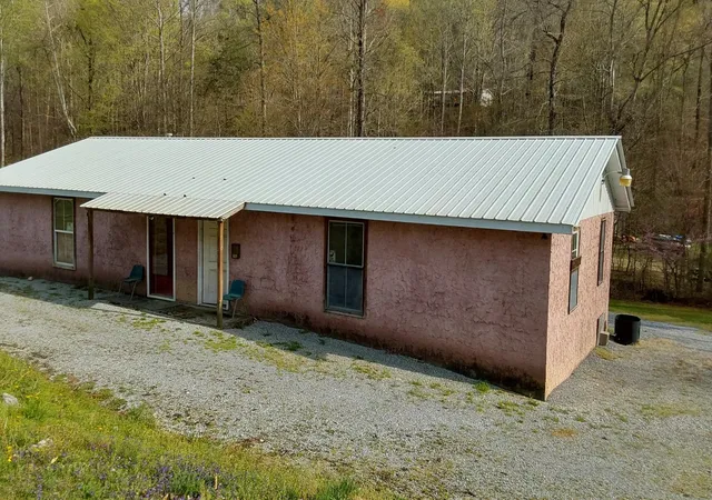 Homes for sale in Athens, TN | 1031 County Road 110, Athens, TN 37303 | MLS# 3243042