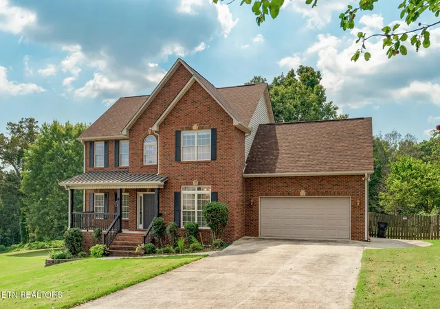 Photo 2 of Single family home for sale at 3560 Hirst Cir, Lenoir City, TN 37772 | MLS# 3245681 | Listing updated on 2026-09-21