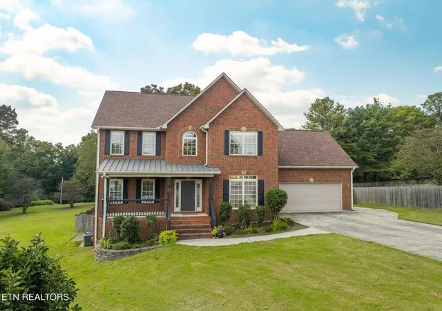 Photo 3 of Single family home for sale at 3560 Hirst Cir, Lenoir City, TN 37772 | MLS# 3245681 | Listing updated on 2026-09-21