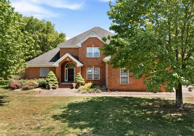 Photo 1 of Single family home for sale at 2240 Westwood Dr N, Murfreesboro, TN 37130 | MLS# 3243066 | Listing updated on 2026-09-01