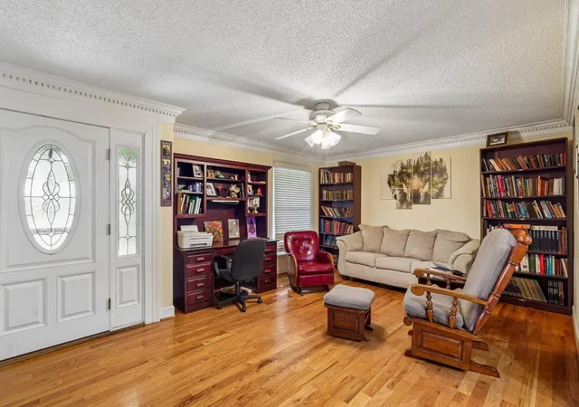 Photo 3 of Single family home for sale at 2351 Long Holw Pike, Hendersonville, TN 37075 | MLS# 3243091 | Listing updated on 2026-06-15