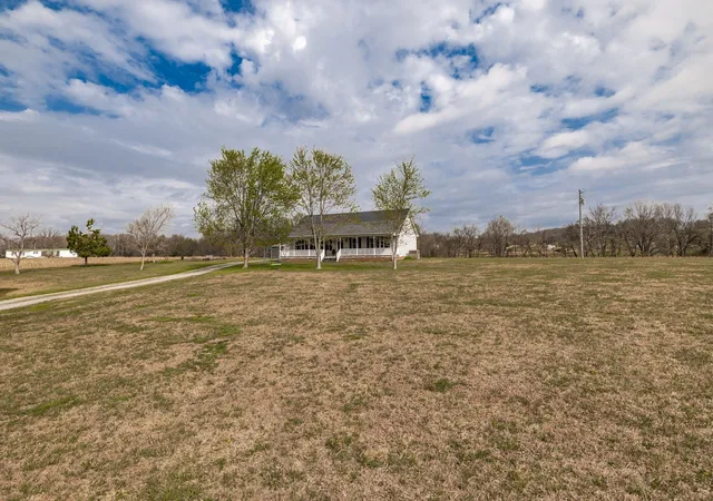 Homes for sale in Bethpage, TN | 144B Leo Carter Rd, Bethpage, TN 37022 | MLS# 3243320