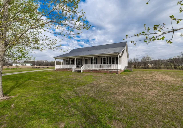 Homes for sale in Bethpage, TN | 144B Leo Carter Rd, Bethpage, TN 37022 | MLS# 3243320