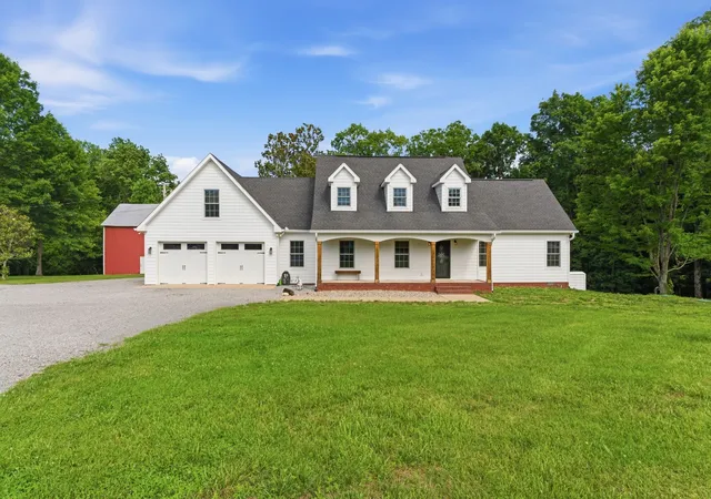 Homes for sale in Greenbrier, TN | 4747 Edgar Dillard Rd, Greenbrier, TN 37073 | MLS# 3244931