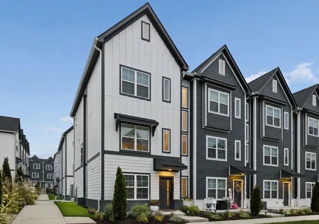 Photo 3 of Townhouse for sale at 700 N Dupont Ave #310, Madison, TN 37115 | MLS# 3244830 | Listing updated on 2026-08-29