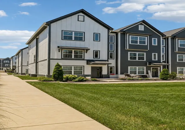 Photo 3 of Townhouse for sale at 700 N Dupont Ave #310, Madison, TN 37115 | MLS# 3244830 | Listing updated on 2026-08-29