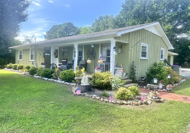 Homes for sale in Lawrenceburg, TN | 132 Jackson St, Lawrenceburg, TN 38464 | MLS# 3243150