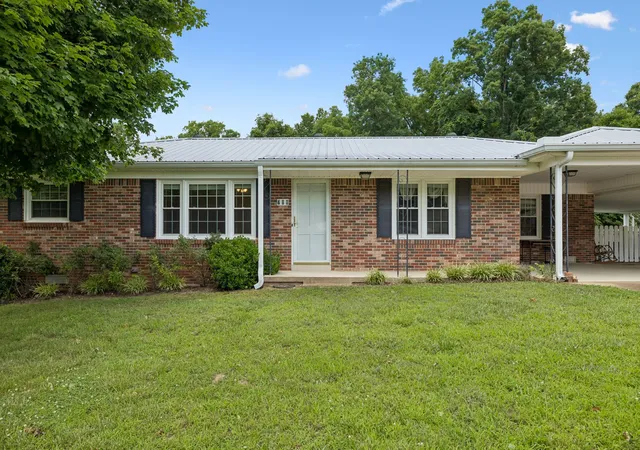 Homes for sale in Centerville, TN | 708 Hickory St, Centerville, TN 37033 | MLS# 3246610