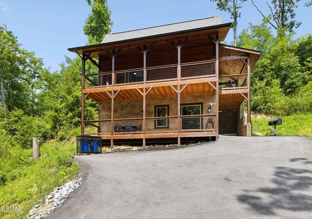 2nd image of 620 Deer Path Lane, Gatlinburg, TN 37738 | MLS# 3298268