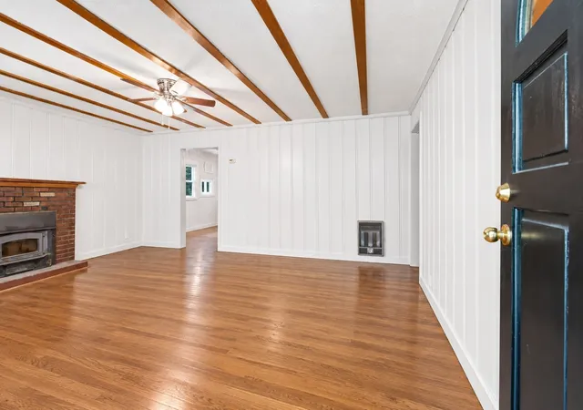 Photo 3 of Single family home for sale at 1821 Little Marrowbone Rd, Ashland City, TN 37015 | MLS# 3243427 | Listing updated on 2026-10-09