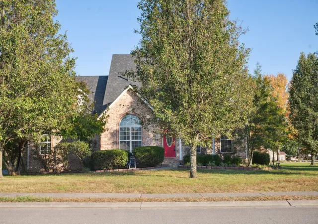 Photo 3 of Sale Pending at 8018 Burntwood Dr, La Vergne, TN 37086 | MLS# 3245676 | Listing updated on 2026-08-17