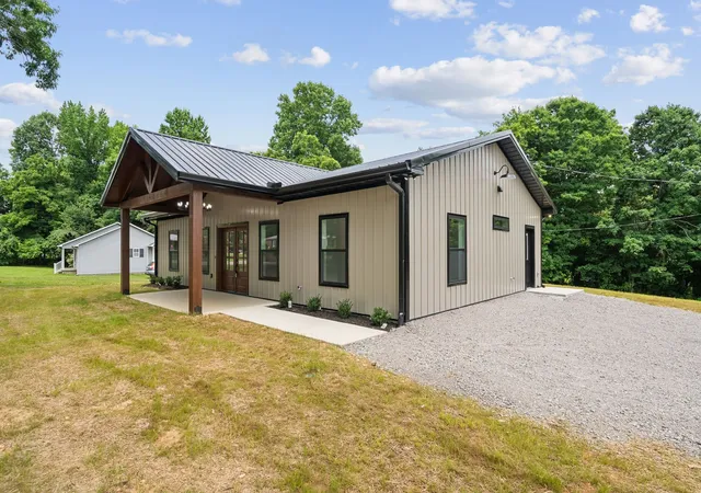 Homes for sale in Goodspring, TN | 701 Oak Grove Rd, Goodspring, TN 38460 | MLS# 3244460