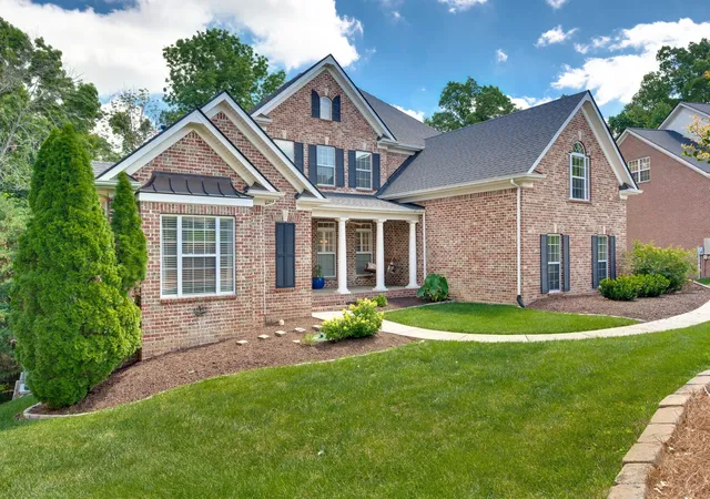 Photo 2 of Mansion for sale at 9716 Mountain Ash Ct, Brentwood, TN 37027 | MLS# 3246141 | Listing updated on 2026-09-06