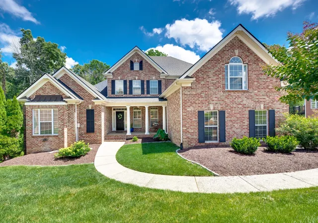 Photo 3 of Single family home for sale at 9716 Mountain Ash Ct, Brentwood, TN 37027 | MLS# 3246141 | Listing updated on 2026-09-06