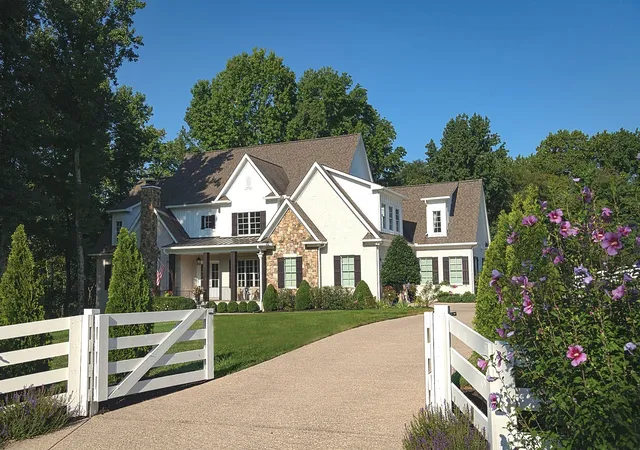 Photo 2 of Mansion for sale at 1164 Saddle Springs Dr, Thompsons Station, TN 37179 | MLS# 3255651 | Listing updated on 2026-09-14
