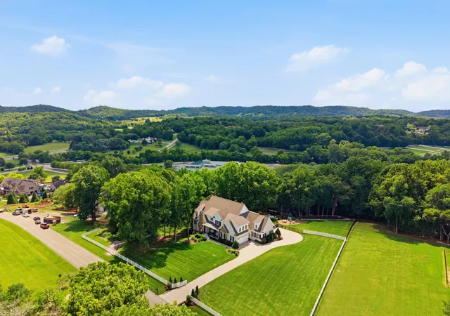 Photo 3 of Single family home for sale at 1164 Saddle Springs Dr, Thompsons Station, TN 37179 | MLS# 3255651 | Listing updated on 2026-09-14