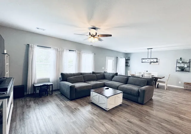 Photo 4 of Single family home for sale at 4802 Turquoise Ln, Murfreesboro, TN 37129 | MLS# 3243471 | Listing updated on 2026-10-03