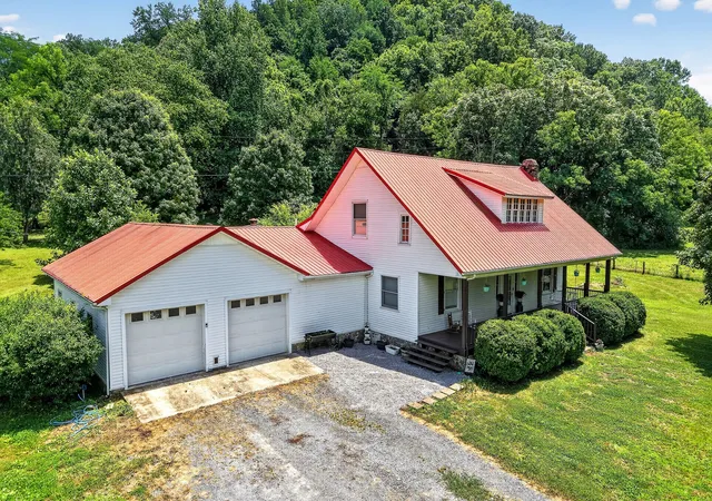 Homes for sale in Whitleyville, TN | 283 Hunting Creek Rd, Whitleyville, TN 38588 | MLS# 3243398