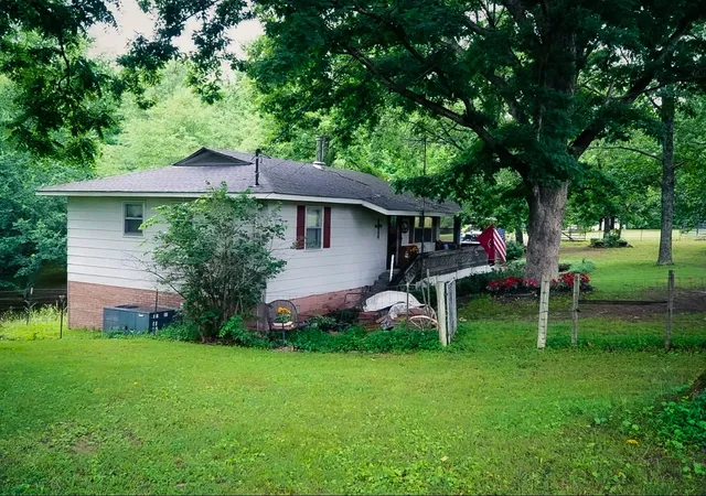 Photo 3 of Single family home for sale at 7447 Greer Rd N, Goodlettsville, TN 37072 | MLS# 3248806 | Listing updated on 2026-07-08