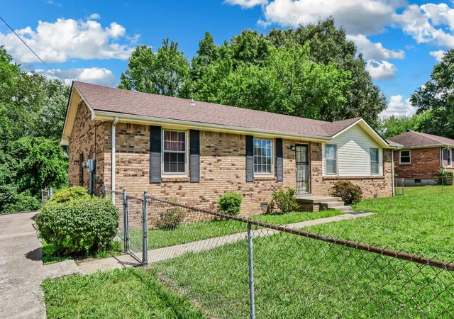 3rd image of 2706 Dove Ct, Clarksville, TN 37040 | MLS# 3244365