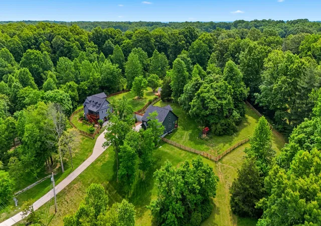 Photo 2 of Single family home for sale at 157 Lena Loop, Burns, TN 37029 | MLS# 3243441 | Listing updated on 2026-09-14