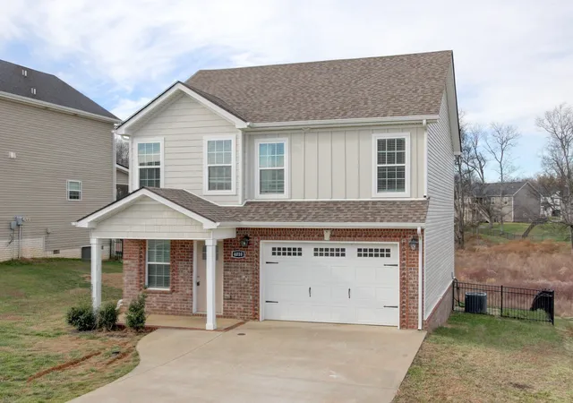 Photo 1 of Sale Pending at 4010 Fort Sumter Dr, Clarksville, TN 37042 | MLS# 3243444 | Listing updated on 2026-08-15