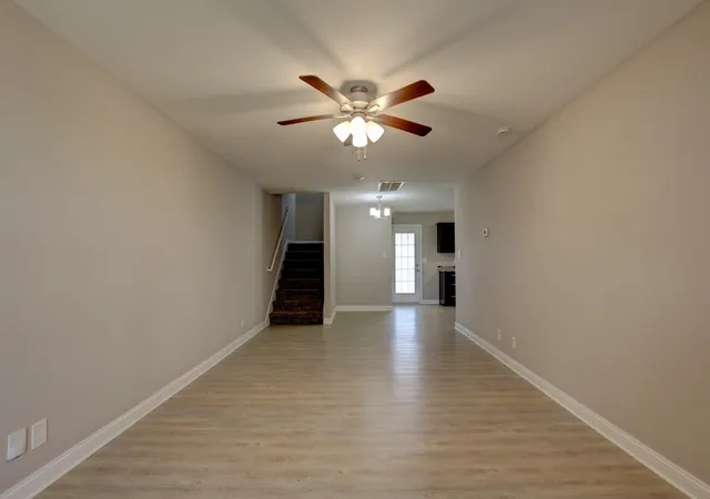 Photo 4 of Sale Pending at 4010 Fort Sumter Dr, Clarksville, TN 37042 | MLS# 3243444 | Listing updated on 2026-08-15