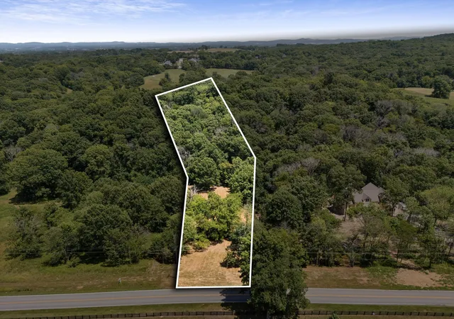 2nd image of 949 Palmer Rd, Lebanon, TN 37090 | MLS# 3255788