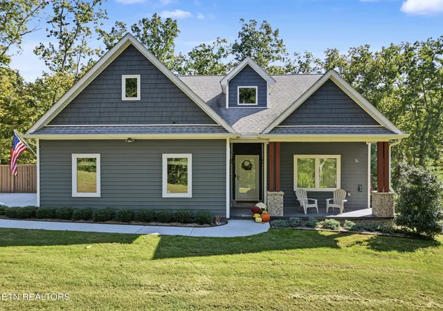 Single family home for sale at 9133 Lynnwood Ln, Rockford, TN 37853 | MLS# 3604113