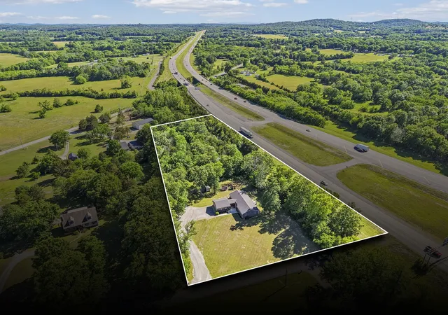 Photo 2 of Single family home for sale at 364 Eddins Rd, Lebanon, TN 37090 | MLS# 3244732 | Listing updated on 2026-07-03