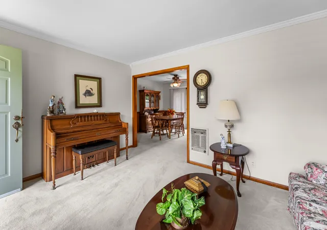Photo 3 of Single family home for sale at 102 Robinhood Cir, Hendersonville, TN 37075 | MLS# 3243496 | Listing updated on 2026-09-23