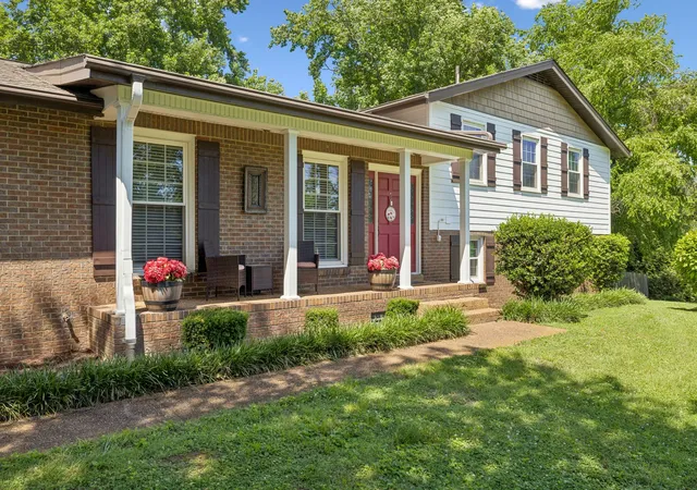 1st image of 101 Century Oak Dr, Franklin, TN 37069 | MLS# 3248593