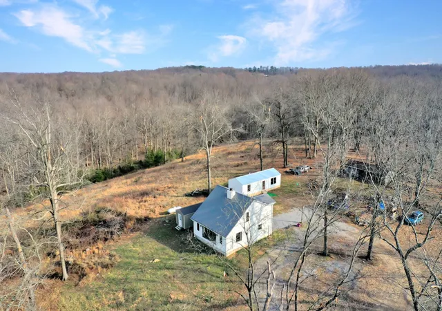 Homes for sale in Bethpage, TN | 1041 Old Mount Vernon Rd, Bethpage, TN 37022 | MLS# 3243507