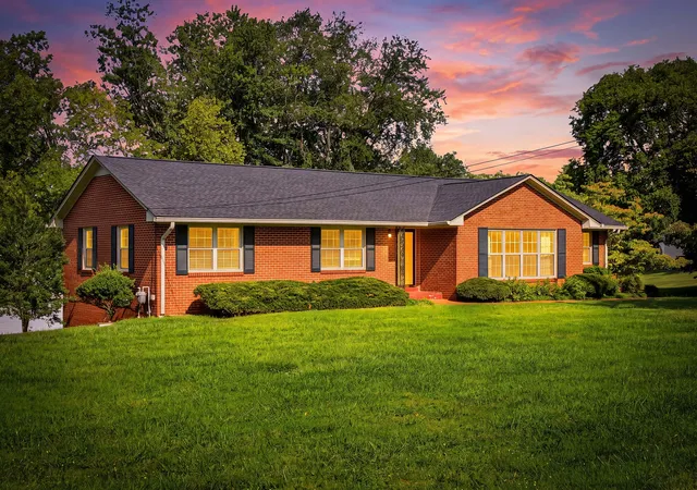 2nd image of 500 N Russell St N, Portland, TN 37148 | MLS# 3243528