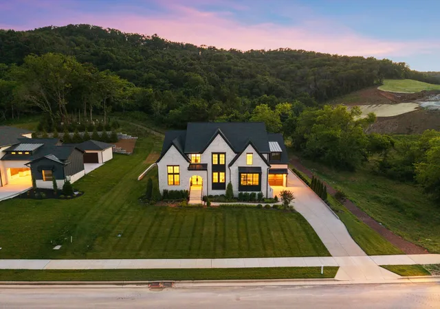 2nd image of 1833 Dartmouth Dr, Brentwood, TN 37027 | MLS# 3243873