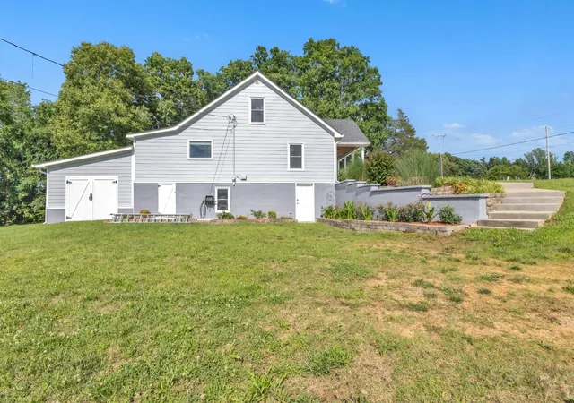 Homes for sale in Ashland City, TN | 2418 Old Clarksville Pike, Ashland City, TN 37015 | MLS# 3243560