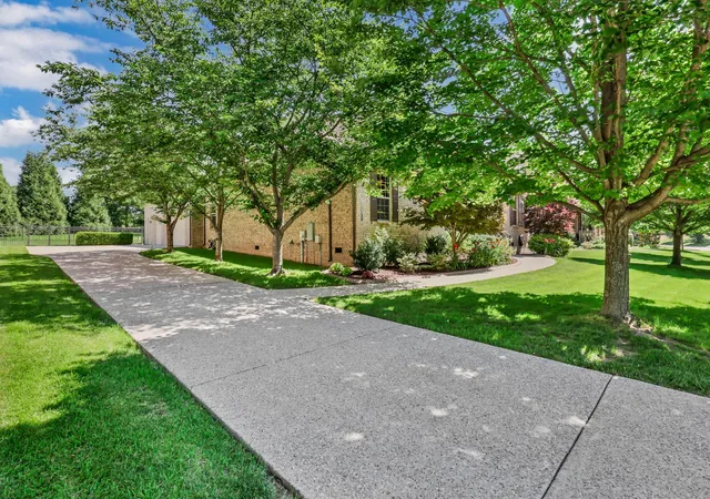Photo 3 of Sale Pending at 173 Chester Stevens Rd, Franklin, TN 37067 | MLS# 3253581 | Listing updated on 2026-08-20
