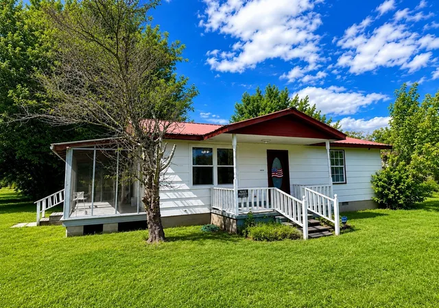 Homes for sale in Gruetli Laager, TN | 121 Cordell Rd, Gruetli Laager, TN 37339 | MLS# 3244959
