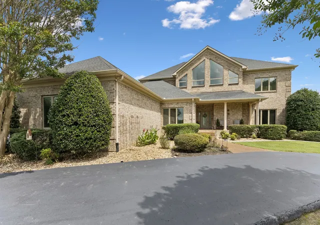 Photo 4 of Single family home for sale at 1810 Savannah Springs Dr, Franklin, TN 37064 | MLS# 3501395 | Listing updated on 2026-09-24