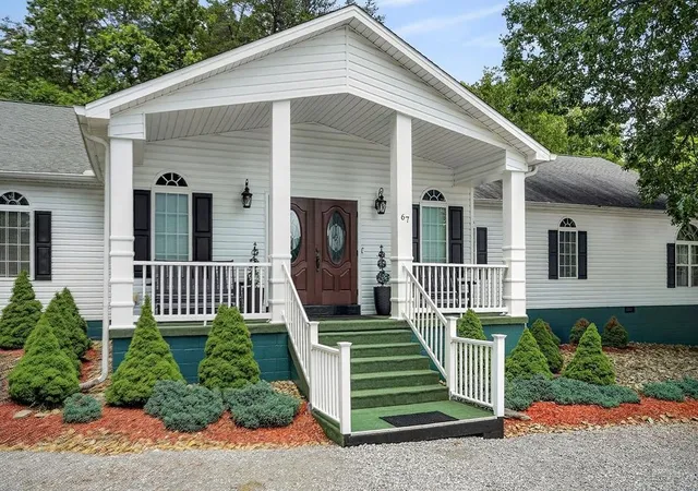 1st image of 67 Woodlands Ct, Crossville, TN 38571 | MLS# 3243692