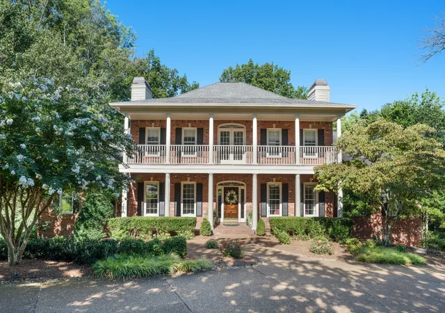 Photo 1 of Single family home for sale at 923 Stuart Ln, Brentwood, TN 37027 | MLS# 3243932 | Listing updated on 2026-09-29