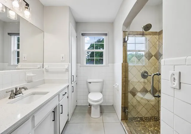Photo 3 of Single family home for sale at 810 W Lincoln St, Tullahoma, TN 37388 | MLS# 3243791 | Listing updated on 2026-08-29